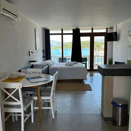 Nb Apartments By The Sea Lumbarda