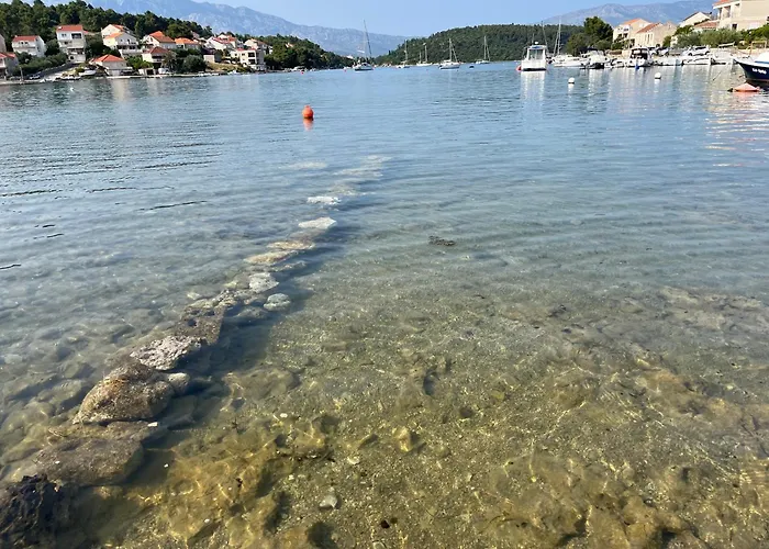 Nb Apartments By The Sea Daire Lumbarda