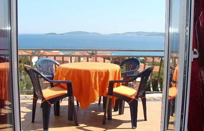 Nb Apartments By The Sea Daire