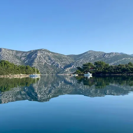 Ana By The Sea Apartman Lumbarda