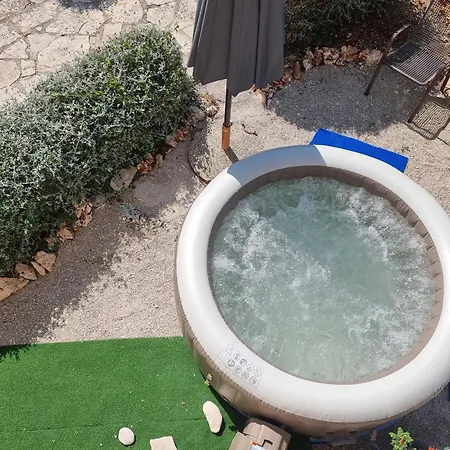 Ana By The Sea Apartmán *