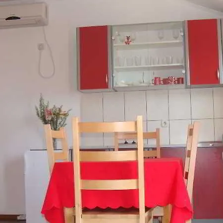 Apartman Ana By The Sea