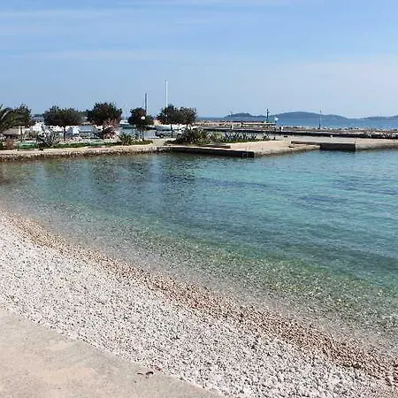 Nb By The Sea Apartamento Lumbarda