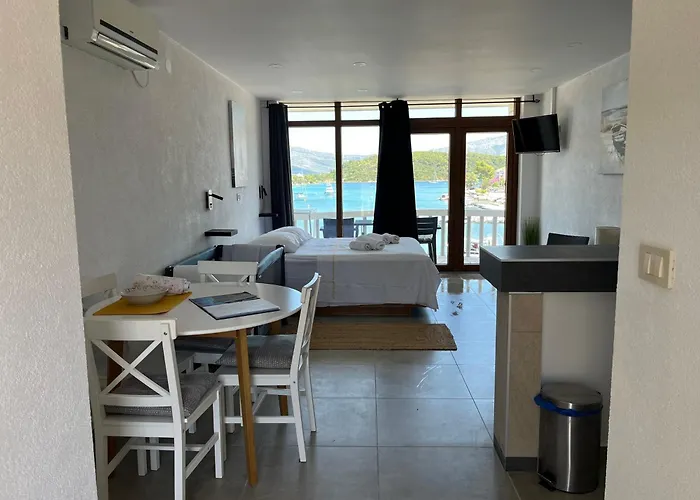 Nb Apartments By The Sea לומבארדה